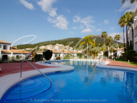 Amplio piso 3 dormitorios 2 baños con gran terraza, vistas, garaje , trastero y piscina en exclusiva urbanización de Alhaurín el Grande-Alhaurin Golf ! 